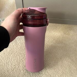 Brumate shaker bottle